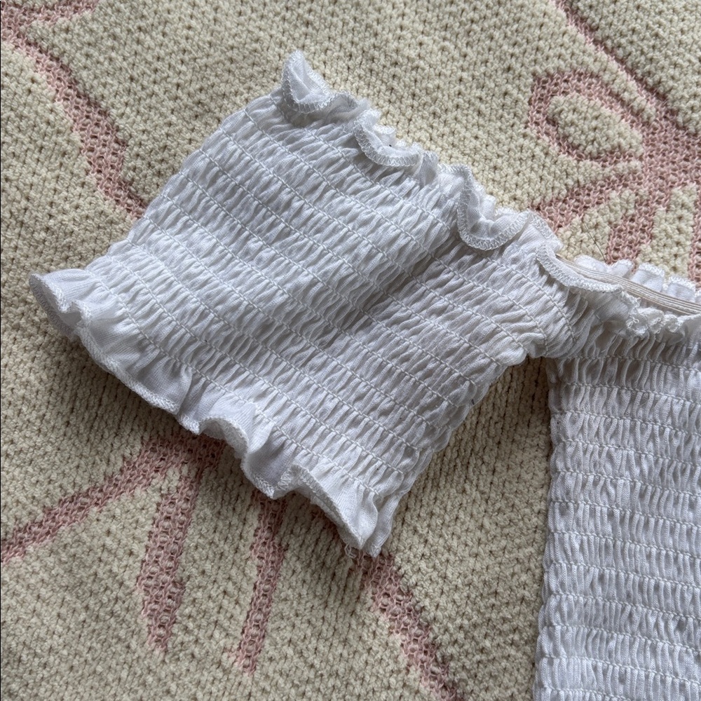 White Ruffle Scrunch Top - Picture 3 of 5